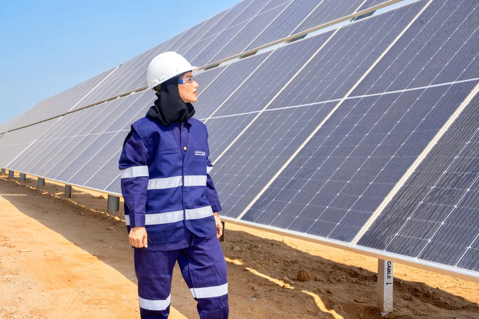 استقرار الشبكة الكهربائية مع تغير إنتاج الطاقة المتجددة